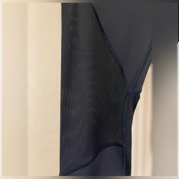 [sold] - Picture 6 of 9